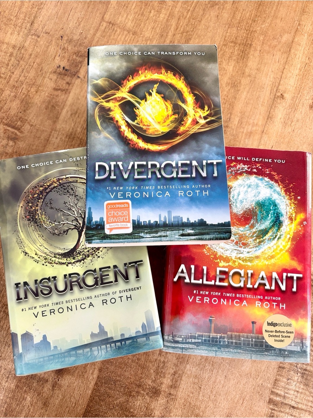 Divergent Series 3 Books Novel Nonfiction Insurgent Allegiant Veronica Ross